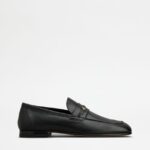 LOAFERS IN LEATHER