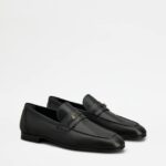 LOAFERS IN LEATHER