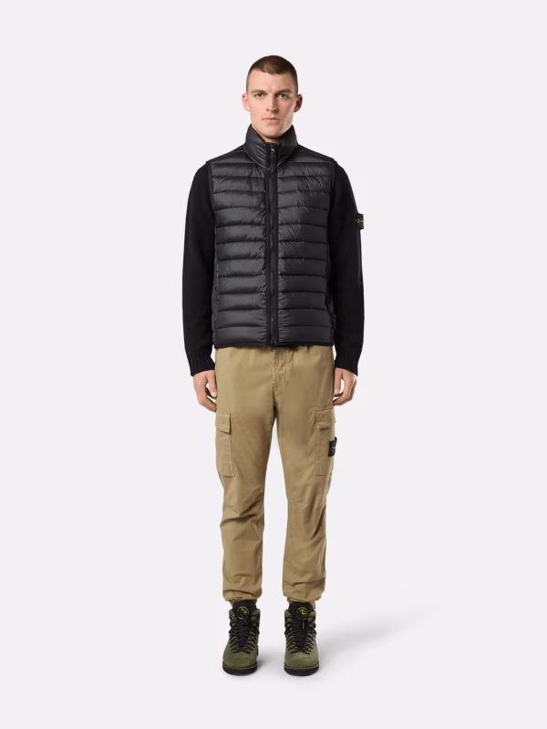 LIGHT DOWN PUFFER VEST