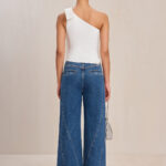 NOMI KNITTED TOP