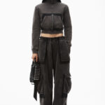 CROPPED CARGO ZIPPED SWEATSHIRT