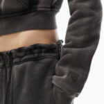 CROPPED CARGO ZIPPED SWEATSHIRT