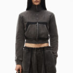 CROPPED CARGO ZIPPED SWEATSHIRT