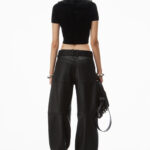 CROPPED ZIPPED HOODIE