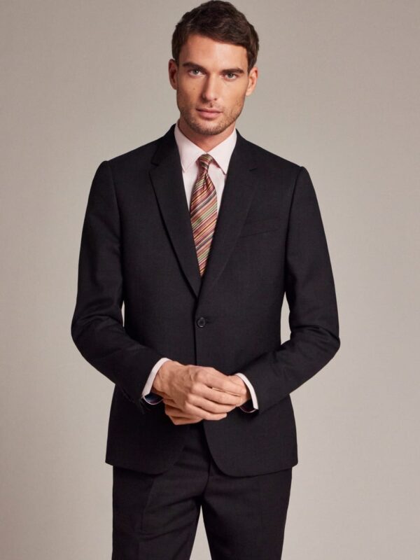 TAILORED SUIT