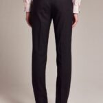 TAILORED SUIT