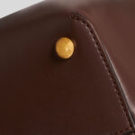 MEDIUM LIBRA TOTE BAG IN LEATHER