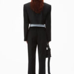LOGO BAND PLEATED PANTS