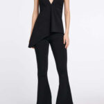 V NECK TANK TOP WITH WIDE STRAPS
