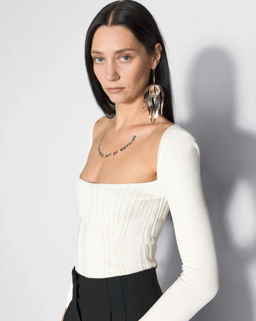 BONING DETAIL KNIT TOP
