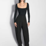 BONING DETAIL KNIT TOP