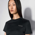 SIGNATURE LOGO TEE