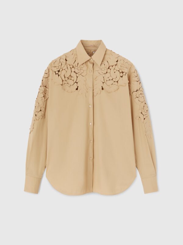 POPLIN SHIRT WITH FLORAL APPLIQUÉ