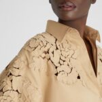 POPLIN SHIRT WITH FLORAL APPLIQUÉ
