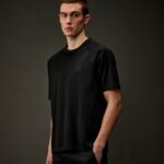 BADGE LOGO TEE