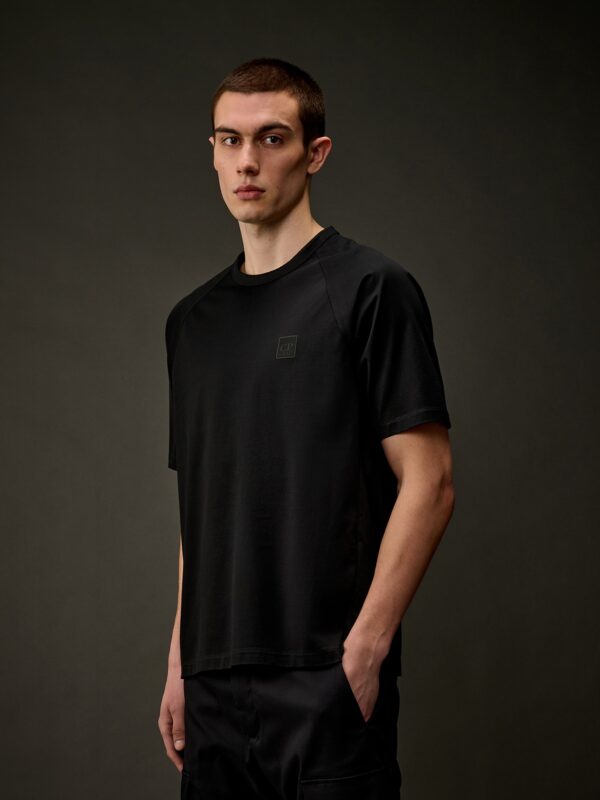 BADGE LOGO TEE