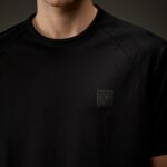 BADGE LOGO TEE