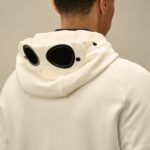 FLEECE HOODIE WITH GOGGLES
