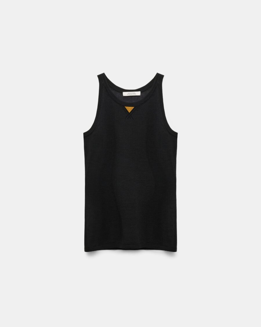 REFINED ESSENTIALS TOP