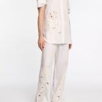EMBROIDERED BEAUTY BLOUSE