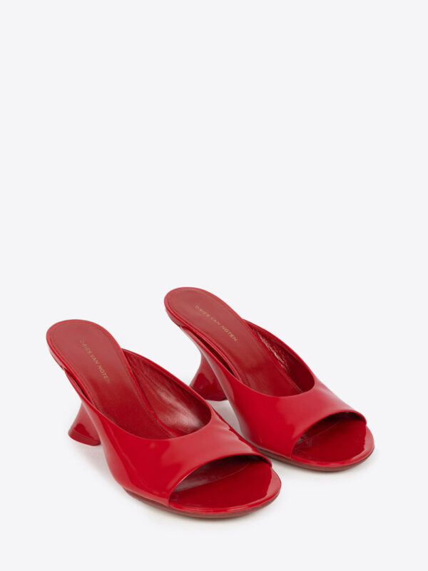 OPEN TOE MULES