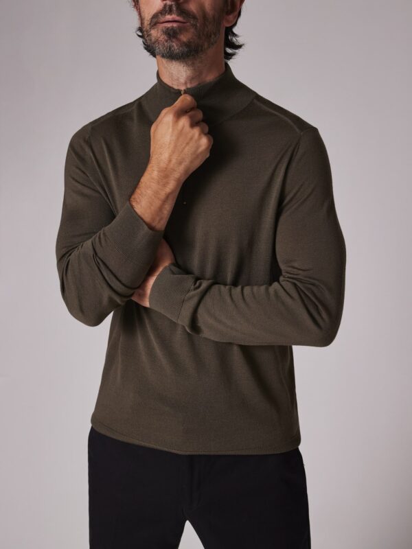 MERINO WOOL HALF ZIP SWEATER