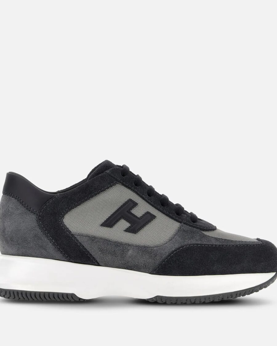 INTRACTIVE SNEAKERS