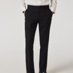 TAILORED FIT SUIT