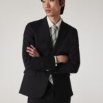 TAILORED FIT SUIT