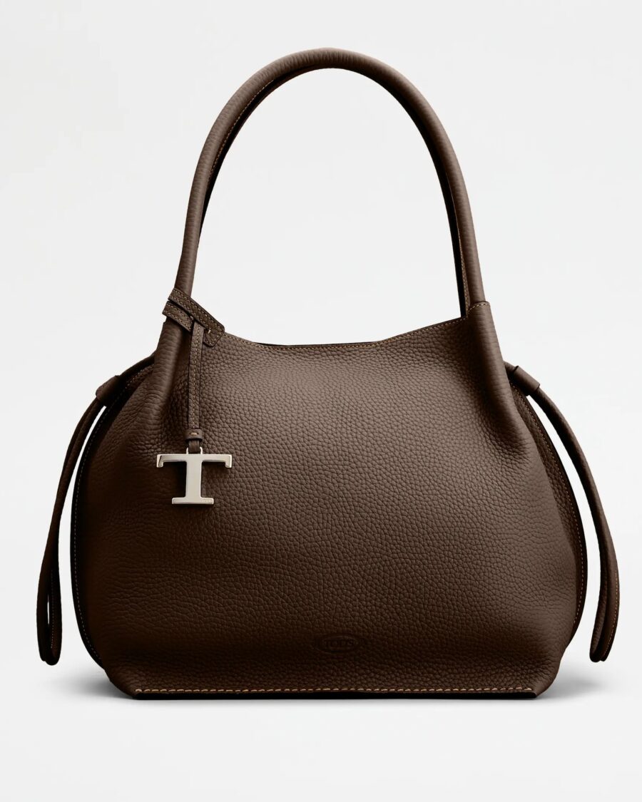 MEDIUM BUCKET BAG IN LEATHER