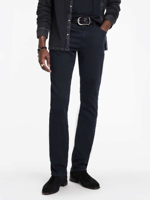 SLIM FIT JEANS