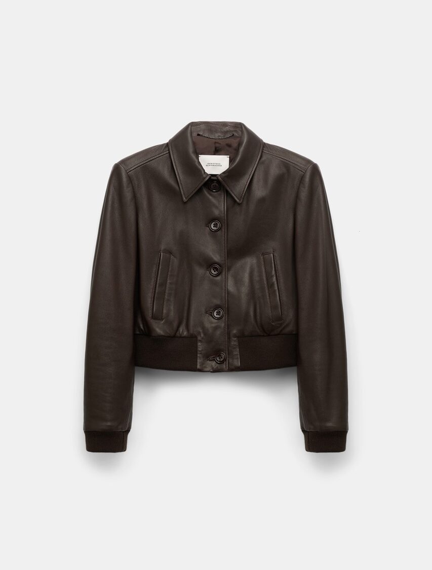 SLEEK STATEMENT LEATHER JACKET