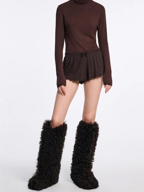 CHIC COMFORT TURTLENECK TOP