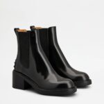 LOW HEEL ANKLE BOOTS
