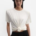 KNOTTED TEE