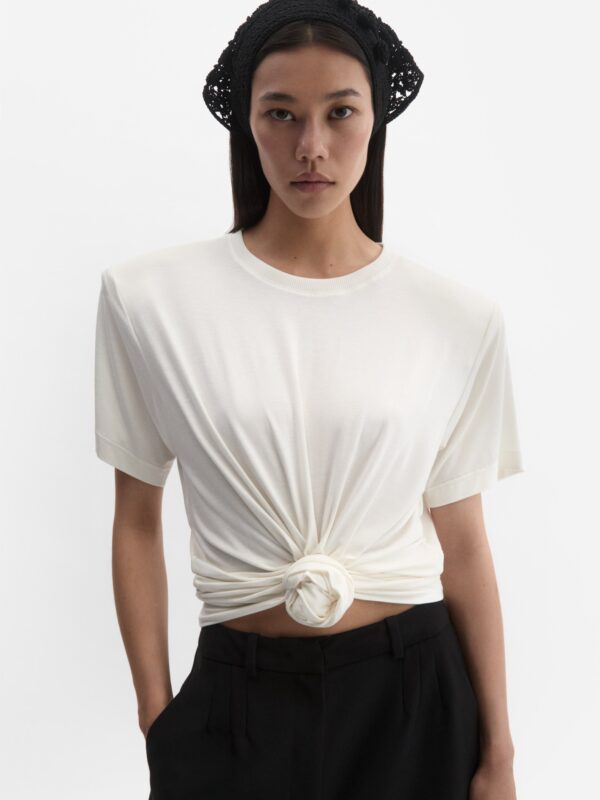 KNOTTED TEE