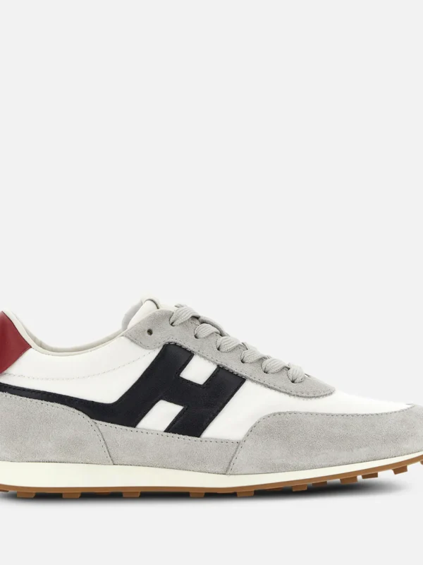 ATHLETIC SNEAKERS