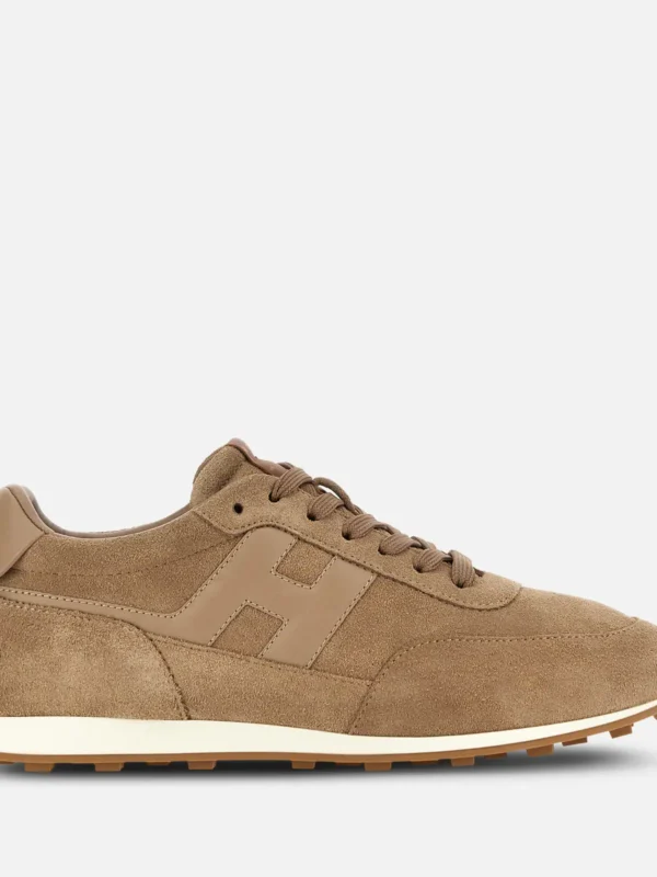 ATHLETIC SNEAKERS