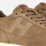 ATHLETIC SNEAKERS