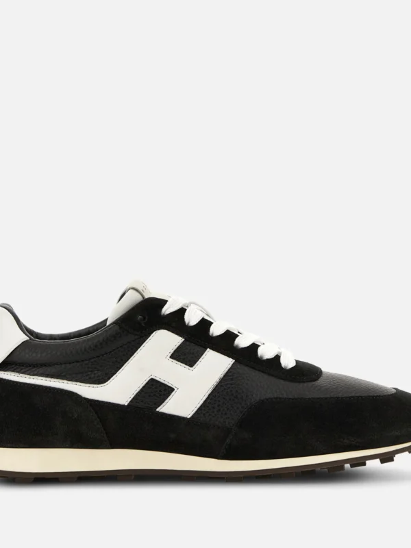 ATHLETIC SNEAKERS