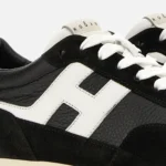 ATHLETIC SNEAKERS