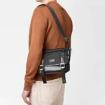 MESSENGER BAG