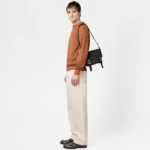 MESSENGER BAG