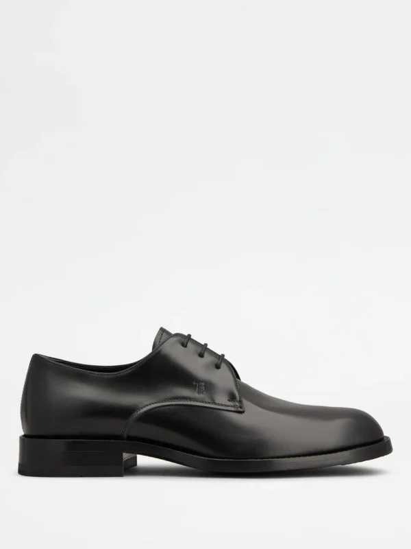 LACE UPS IN LEATHER