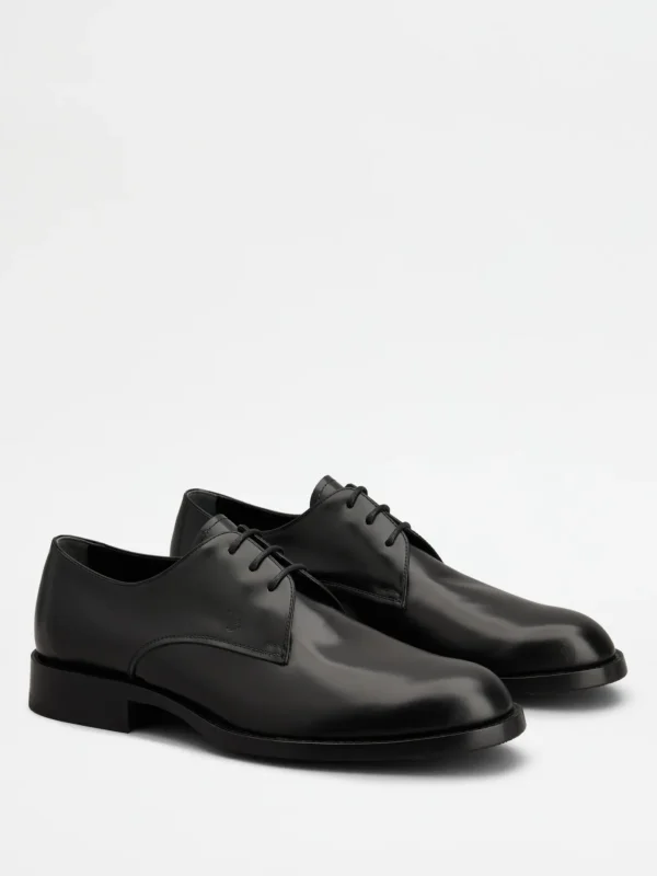 LACE UPS IN LEATHER