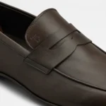 LOAFERS IN LEATHER