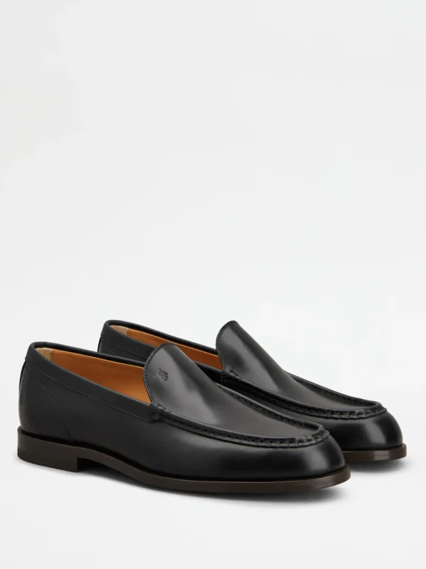 SLIPPER LOAFERS IN LEATHER