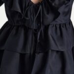 PLAYFUL VOLUMES BLOUSE