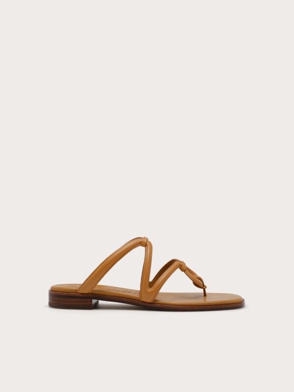 ESTEE FLATS
