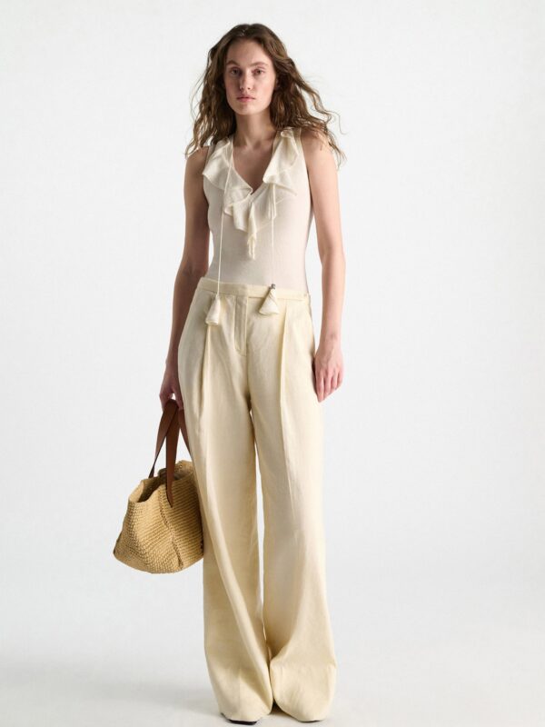REFINED ESSENTIALS TOP